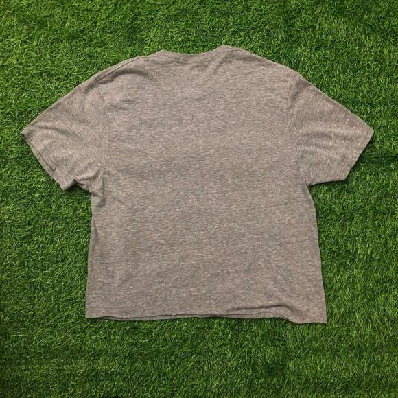 Women's Vintage Grey ‘Breckenridge’ Graphic Cropped Top - Picture 2 of 4